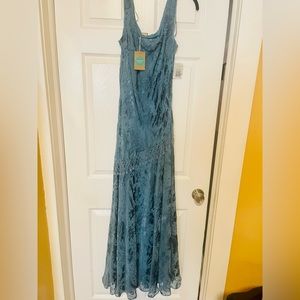 Evening gown new with tags never worn size 12